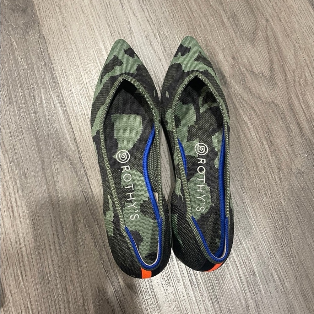 Rothys point flat shoe in camo